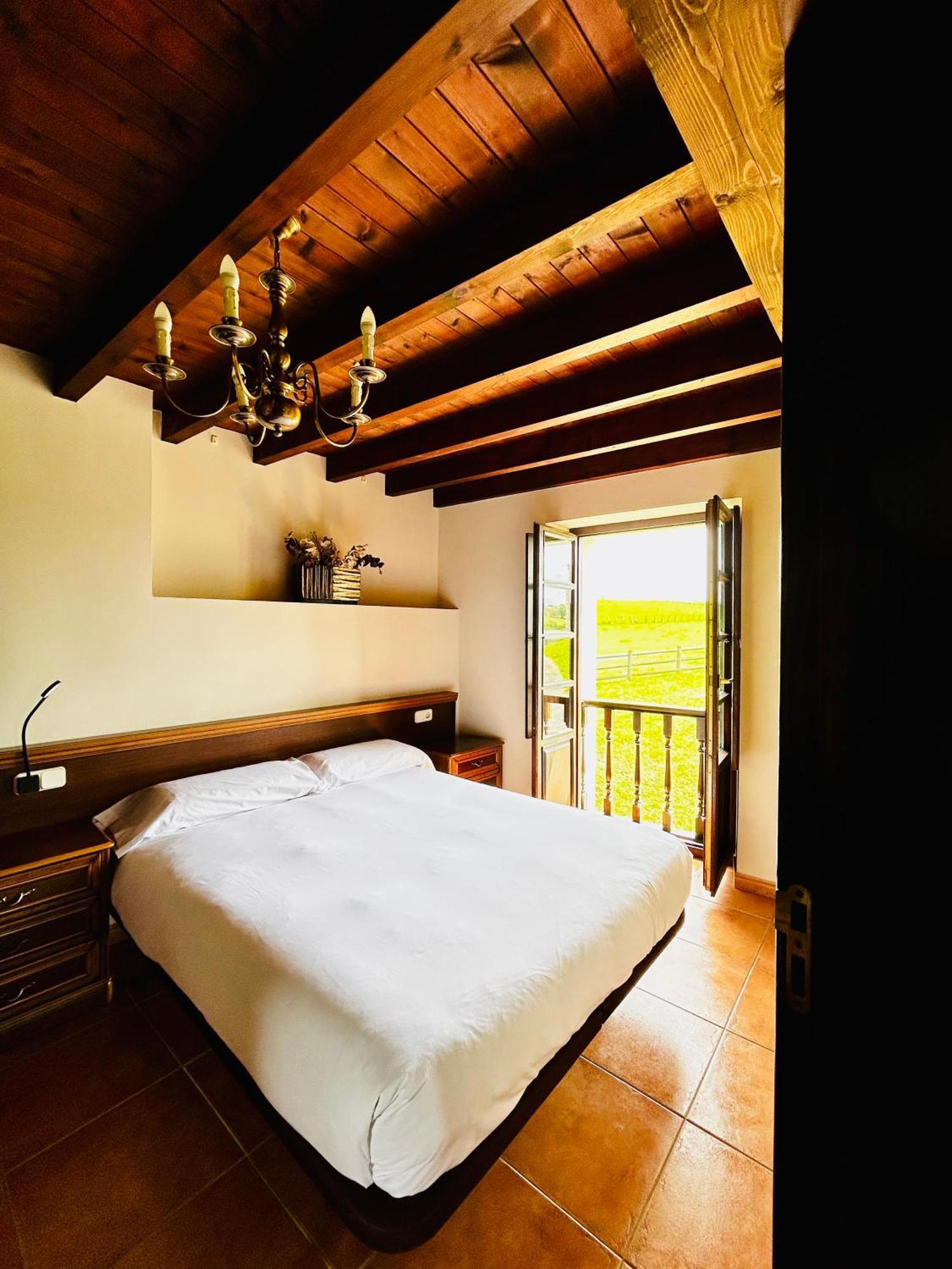 Apartmán Casa La Maestra Arriondas Exteriér fotografie