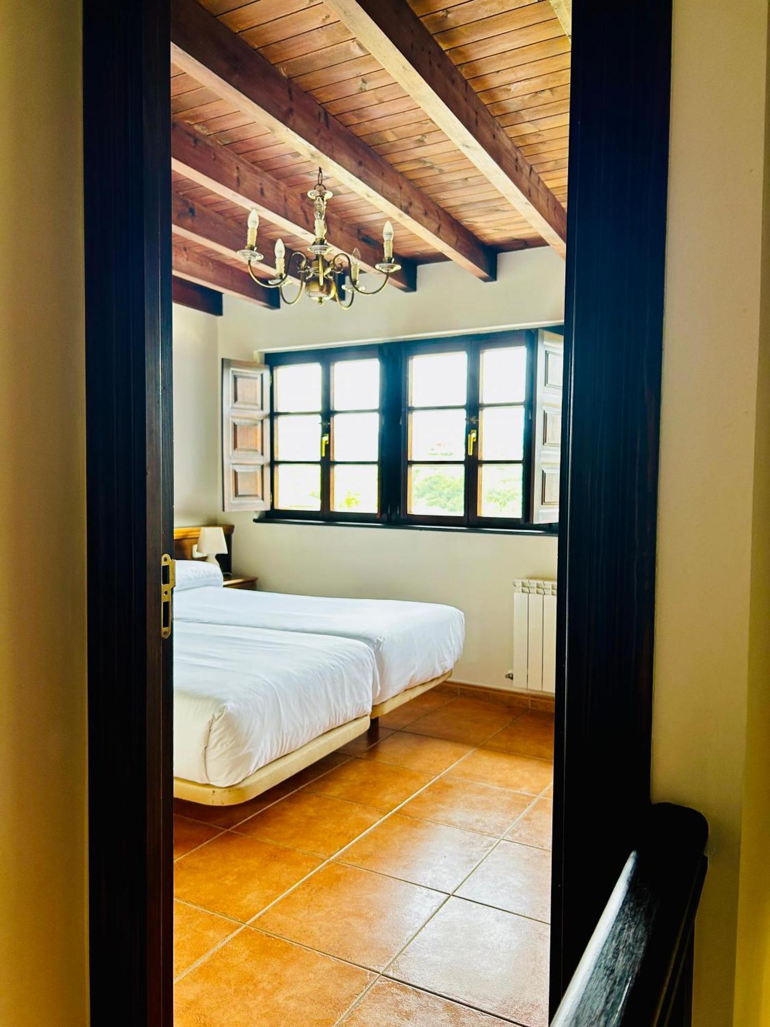 Apartmán Casa La Maestra Arriondas Exteriér fotografie