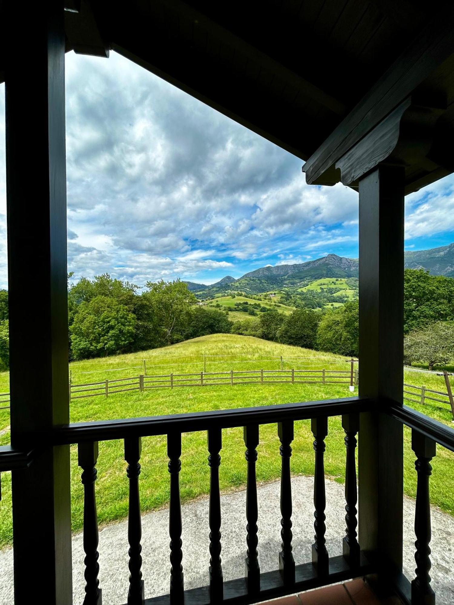 Apartmán Casa La Maestra Arriondas Exteriér fotografie