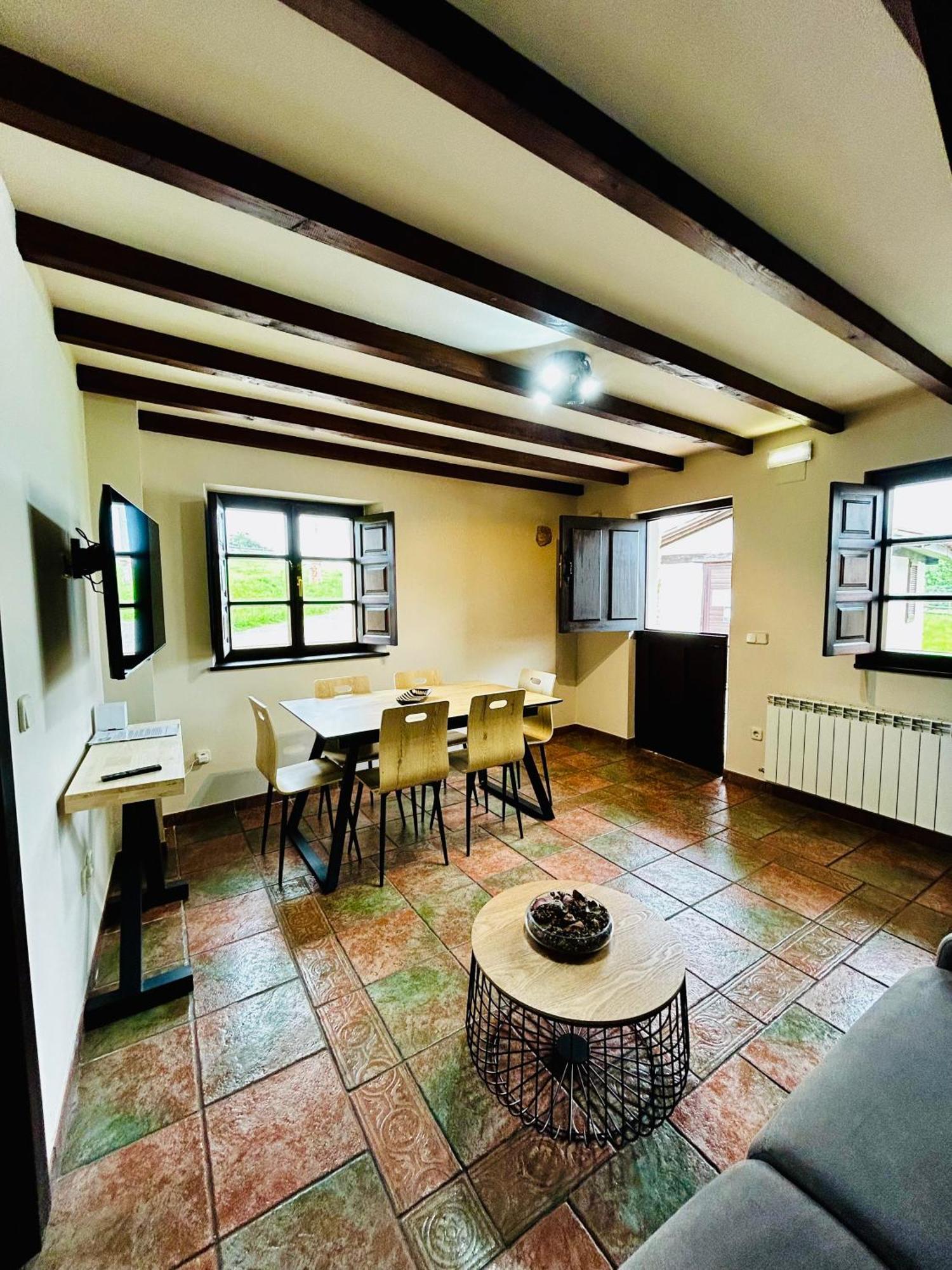 Apartmán Casa La Maestra Arriondas Exteriér fotografie